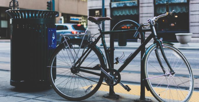 vélo attaché