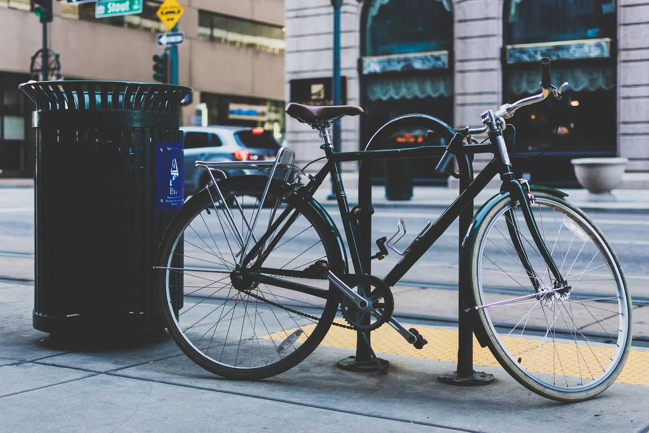 vélo attaché