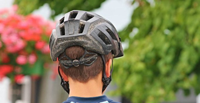 Est-il obligatoire de porter un casque à vélo ?