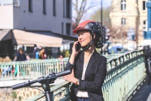 Choisir une trottinette électrique pour femme